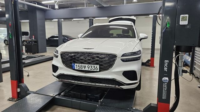 Genesis GV70 2025 — inspection photo 1