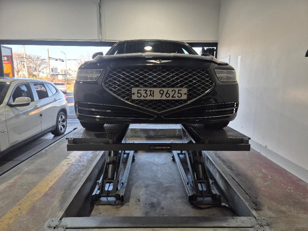 Genesis G90 2019 — inspection photo 1