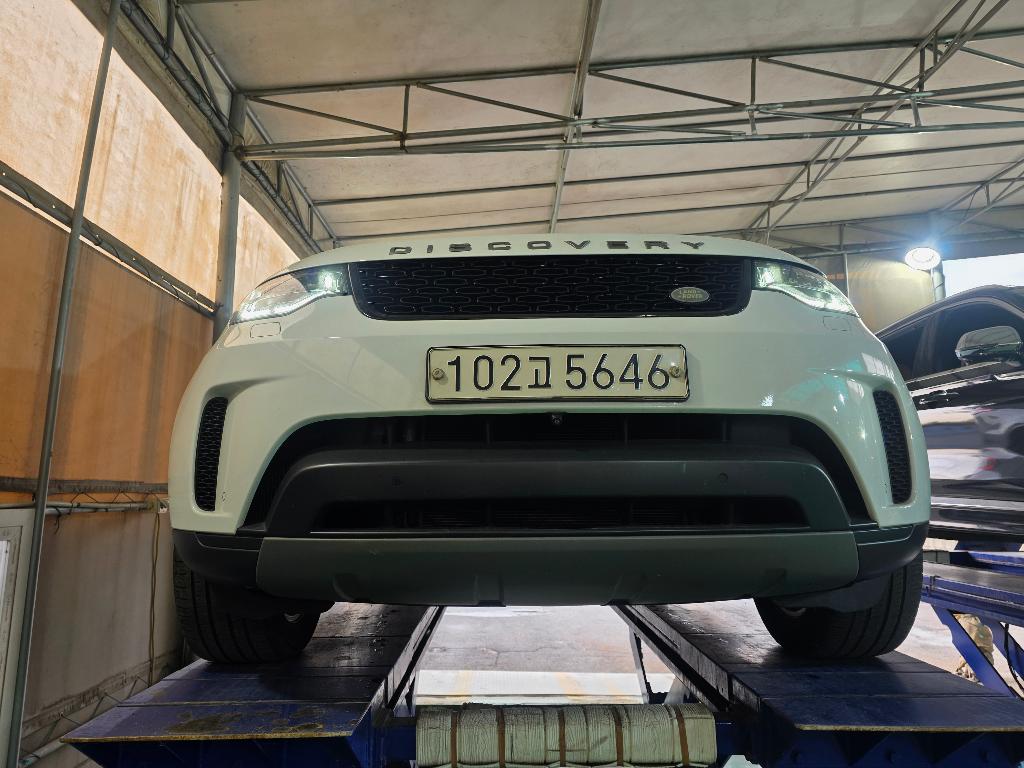 Land Rover Discovery 2019 — inspection photo 1