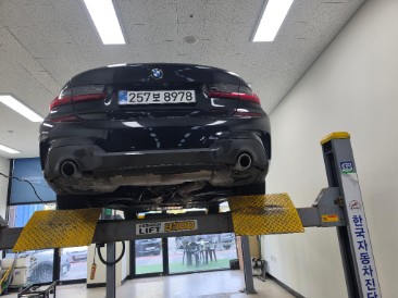 BMW 3-Series 2021 — inspection photo 2