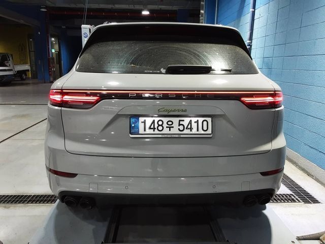 Porsche Cayenne 2023 — inspection photo 2