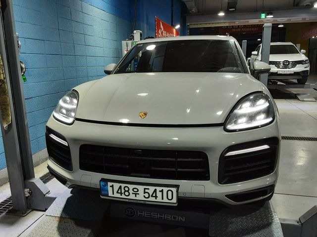 Porsche Cayenne 2023 — inspection photo 1