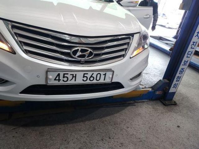 Hyundai Grandeur 2012 — inspection photo 1