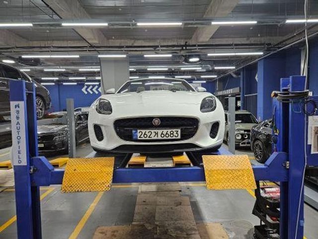 Jaguar F-TYPE 2019 — inspection photo 1
