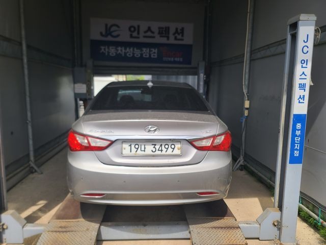 Hyundai Sonata 2010 — inspection photo 2