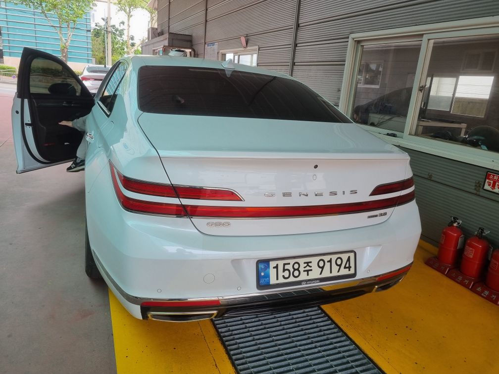 Genesis G90 2019 — inspection photo 2