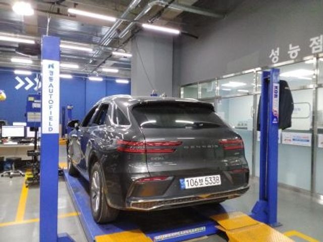 Genesis GV70 2025 — inspection photo 2
