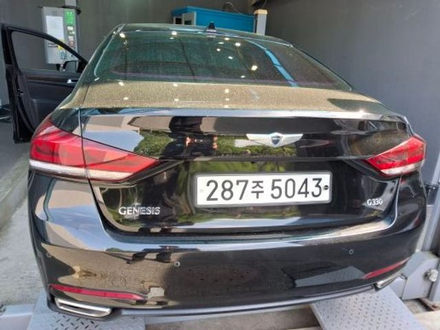 Hyundai Genesis 2016 — inspection photo 2