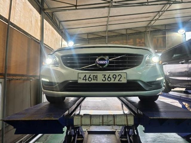 Volvo S60 2014 — inspection photo 1