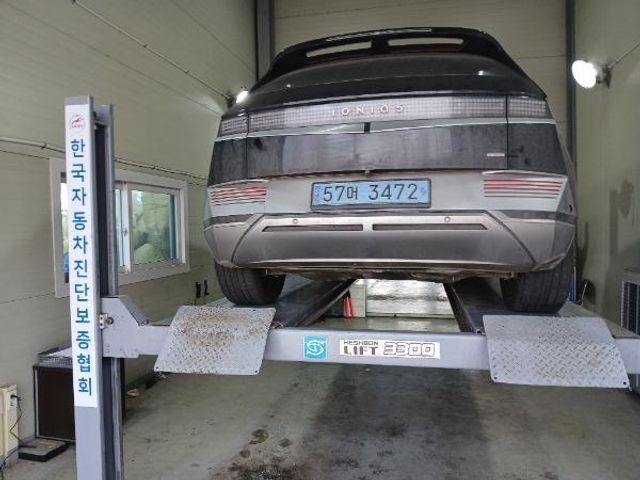 Hyundai Ioniq5 2024 — inspection photo 2
