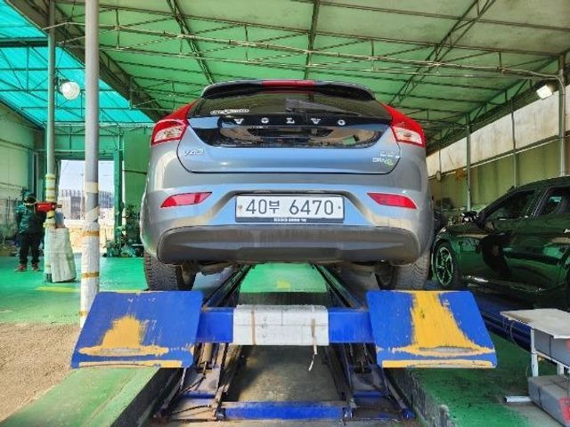 Volvo V40 2015 — inspection photo 2