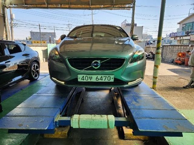 Volvo V40 2015 — inspection photo 1