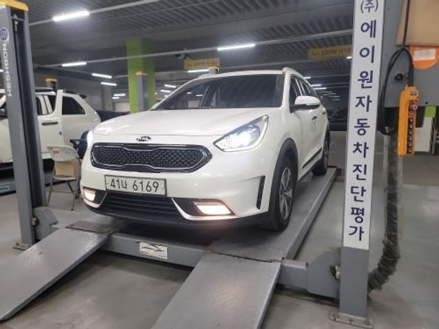 Kia Niro 2018 — inspection photo 1