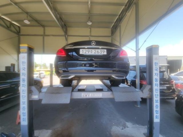 Mercedes-Benz C-Class 2020 — inspection photo 2