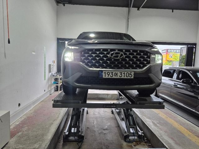 Hyundai Santafe 2023 — inspection photo 1