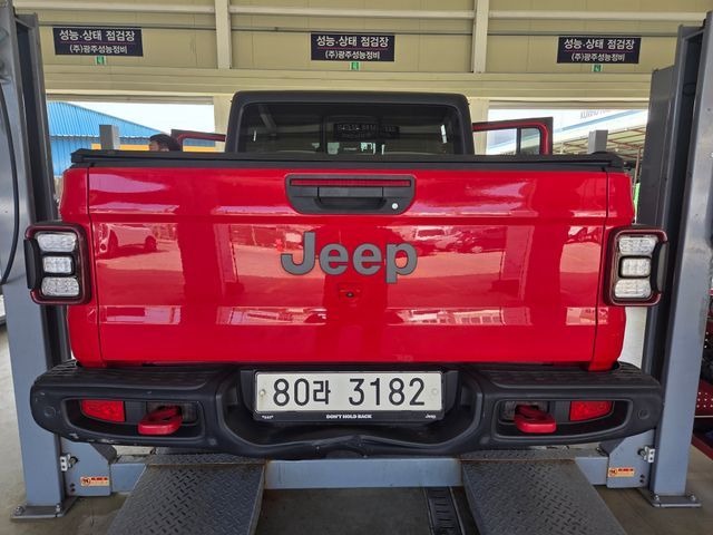 Jeep Gladiator 2021 — inspection photo 2