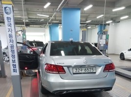 Mercedes-Benz E-Class 2015 — inspection photo 2
