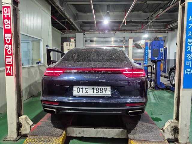 Porsche Panamera 2018 — inspection photo 2