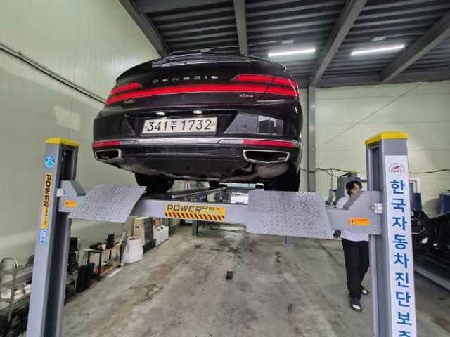 Genesis G90 2021 — inspection photo 2
