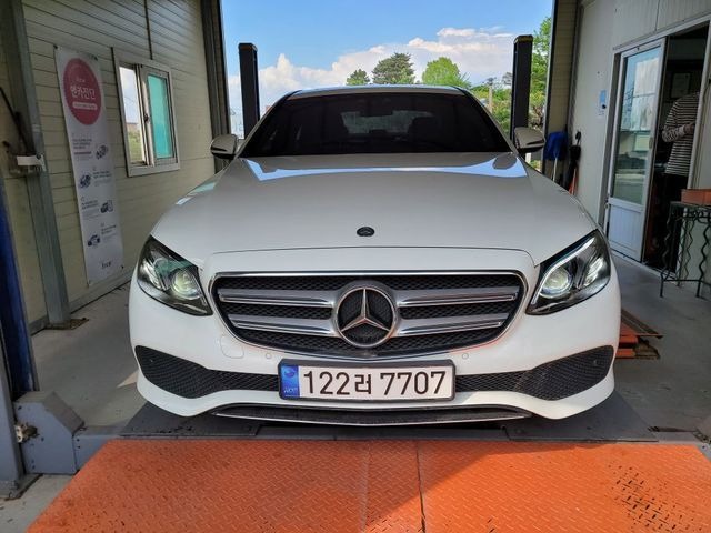 Mercedes-Benz E-Class 2017 — inspection photo 1