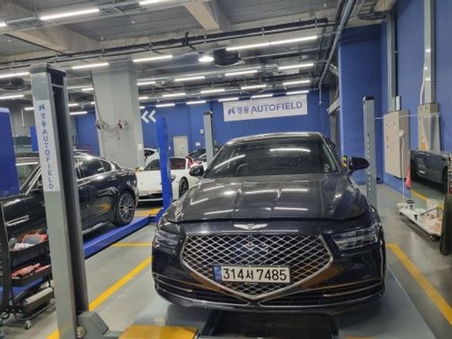 Genesis G90 2019 — inspection photo 1