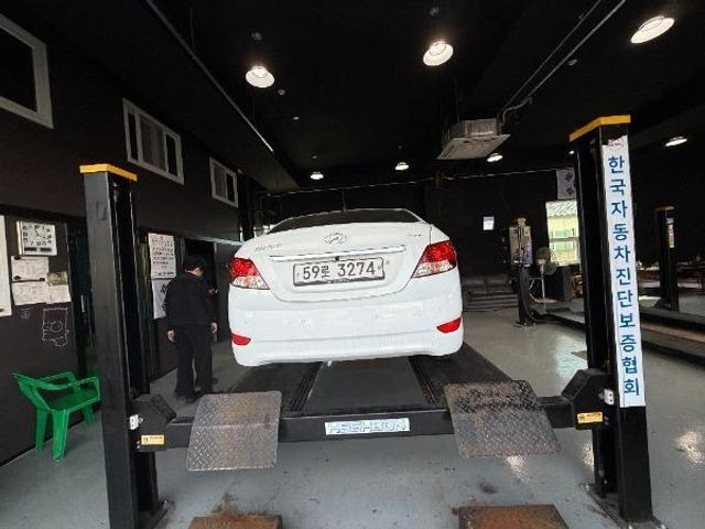 Hyundai Accent 2013 — inspection photo 2