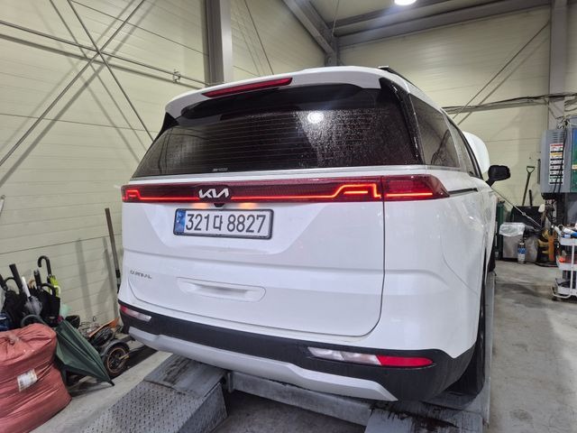 Kia Canival 2023 — inspection photo 2