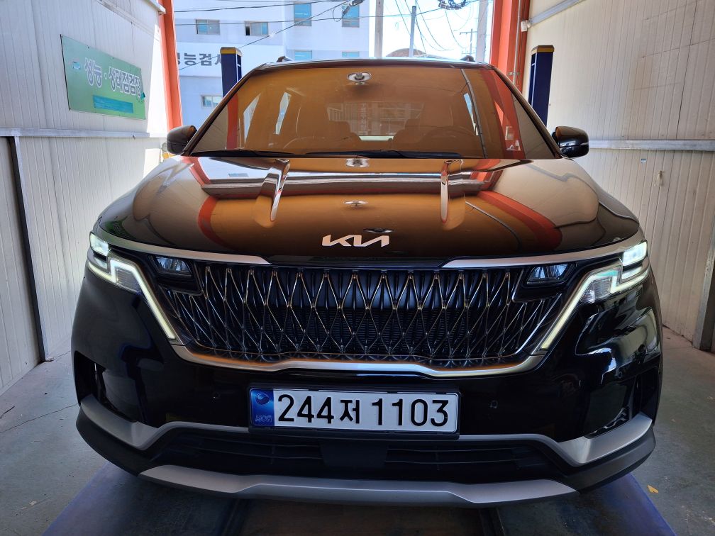 Kia Canival 2023 — inspection photo 1