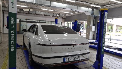 Hyundai Grandeur 2023 — inspection photo 2