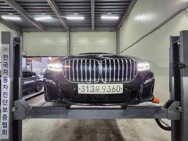 BMW 7-Series 2020 — inspection photo 1