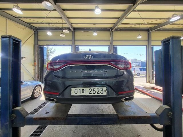 Hyundai Grandeur 2018 — inspection photo 2