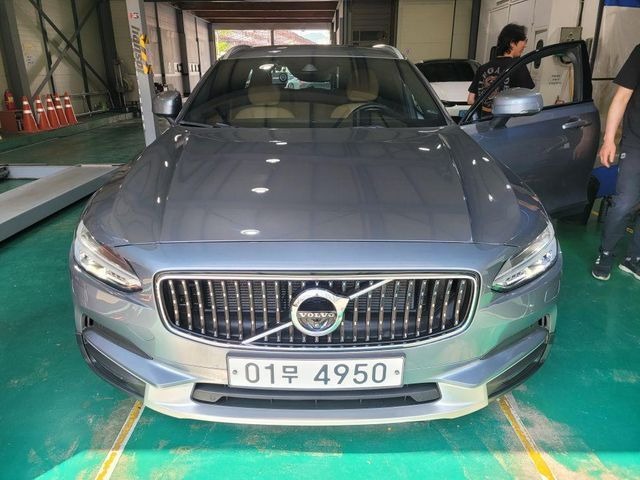 Volvo V90 2018 — inspection photo 1