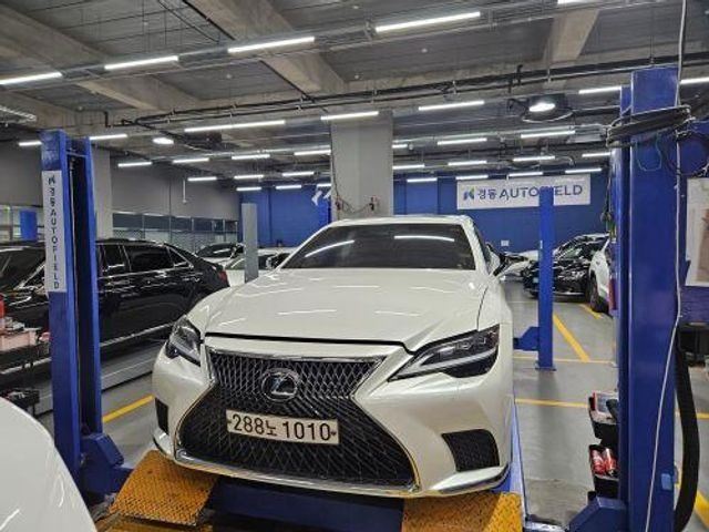 Lexus LS 2022 — inspection photo 1