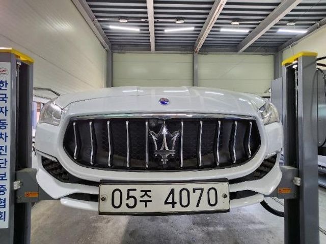 Maserati Quattroporte 2017 — inspection photo 1