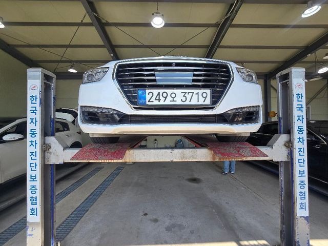 Genesis EQ900 2016 — inspection photo 1