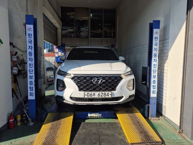 Hyundai Santafe 2019 — inspection photo 1