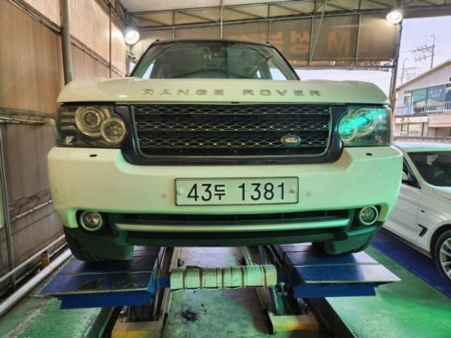 Land Rover Range Rover 2010 — inspection photo 1