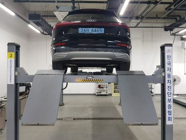 Audi e-tron 2022 — inspection photo 2