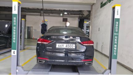 Hyundai Genesis 2015 — inspection photo 2
