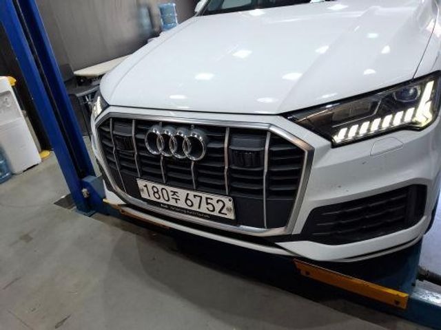 Audi Q7 2020 — inspection photo 1