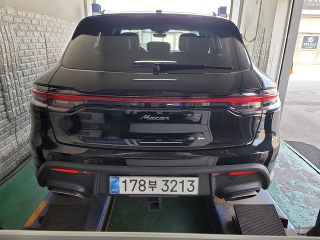 Porsche Macan 2024 — inspection photo 2