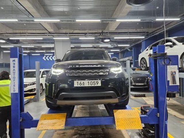 Land Rover Discovery 2018 — inspection photo 1