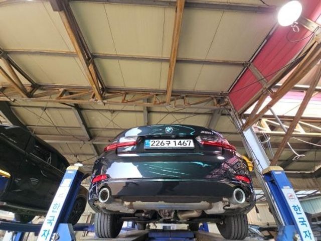BMW 3-Series 2024 — inspection photo 1
