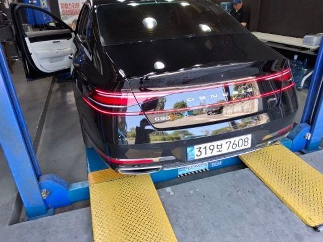 Genesis G90 2023 — inspection photo 1