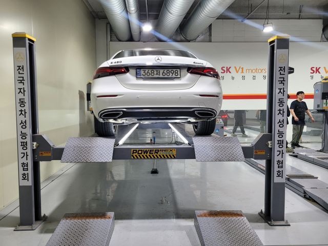 Mercedes-Benz E-Class 2021 — inspection photo 2