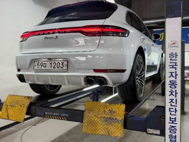 Porsche Macan 2017 — inspection photo 2