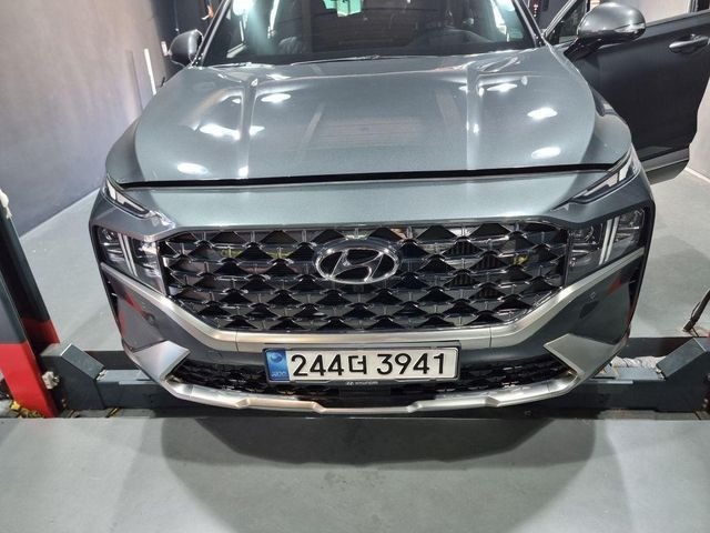 Hyundai Santafe 2023 — inspection photo 1
