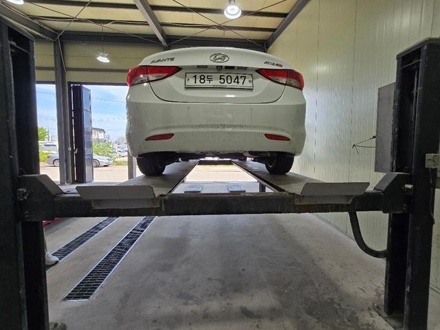 Hyundai AVANTE 2011 — inspection photo 2
