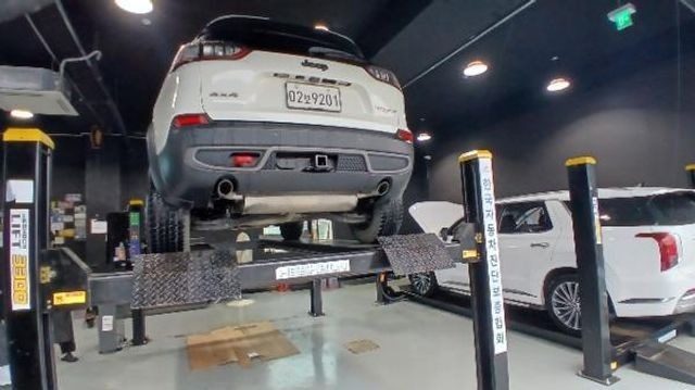 Jeep Cherokee 2019 — inspection photo 2
