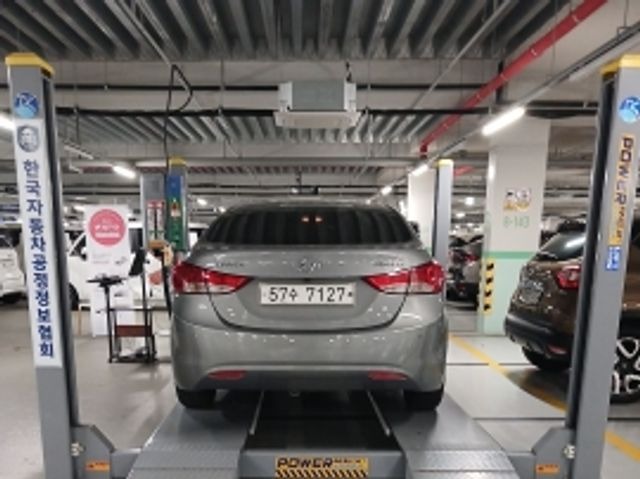 Hyundai AVANTE 2011 — inspection photo 2